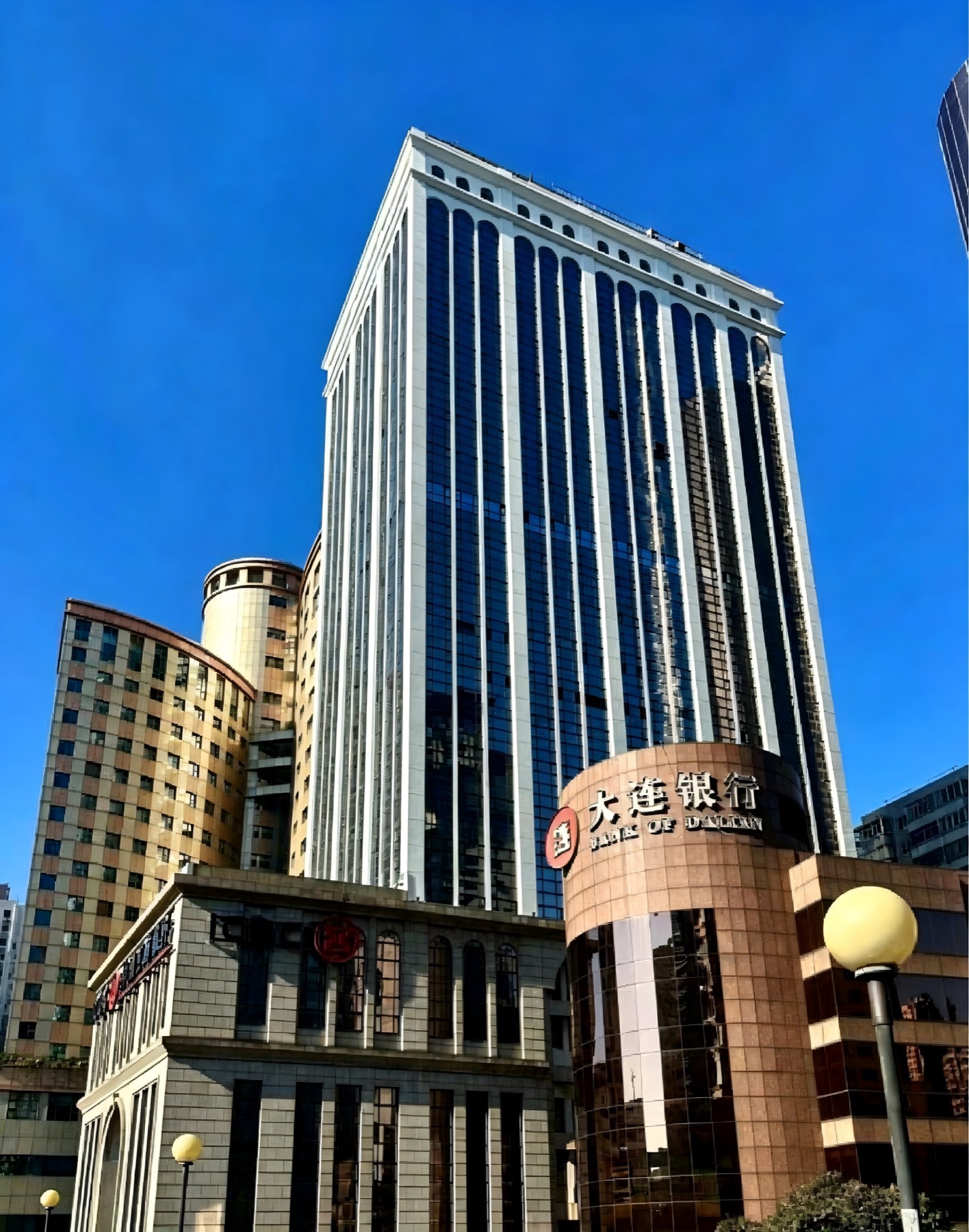 华山昕雨の建物外観